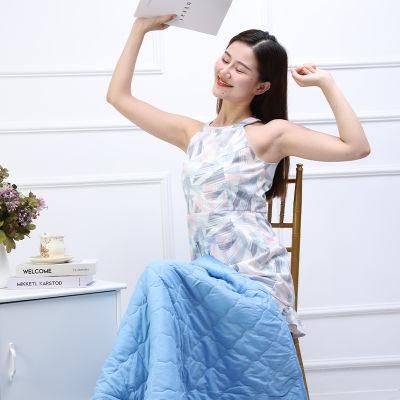 Hezheng Fleece 2 in 1 Pillow Travel Heating Blanket Travel Heating Blanket Soft Foldable Custom Airplane Blanket Massage